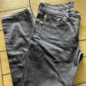 Levi’s 511 style jeans